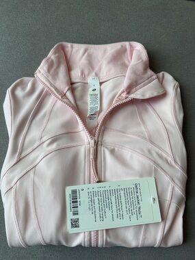Lululemon Define Jacket Nulu - Size 0- Strawberry Milkshake